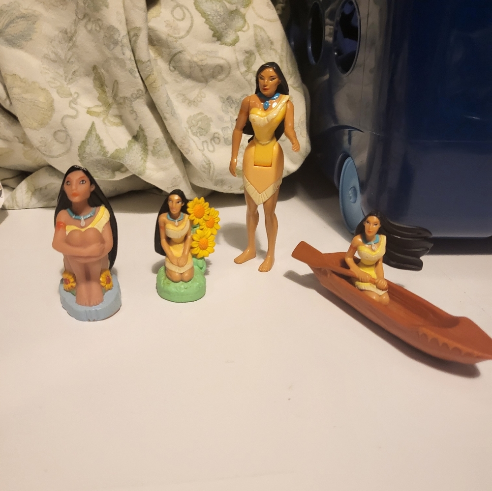 Pocahontas Disney McDonald's items
